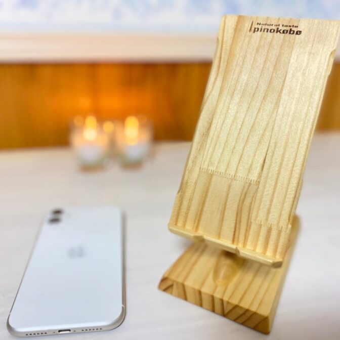 スマートフォンスタンド ラグジュアリータイプ | pino工房