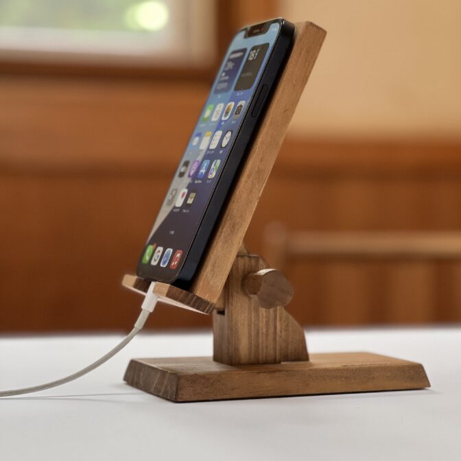 完全ハンドメイド【木製スマホスタンド】 完全ハンドメイド【木製スマホスタンド】