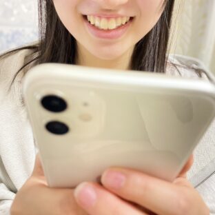 人間とスマホのプラトニックな関係とは？