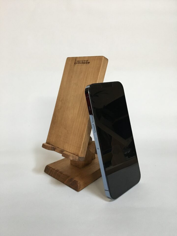 完全ハンドメイド【木製スマホスタンド】 完全ハンドメイド【木製スマホスタンド】