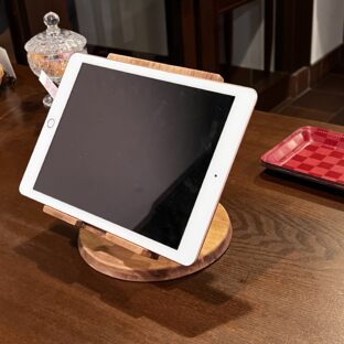 木製ipadレジスタンド納品完了!