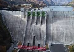 八ッ場ダム上流にあるスマホスタンド工房。